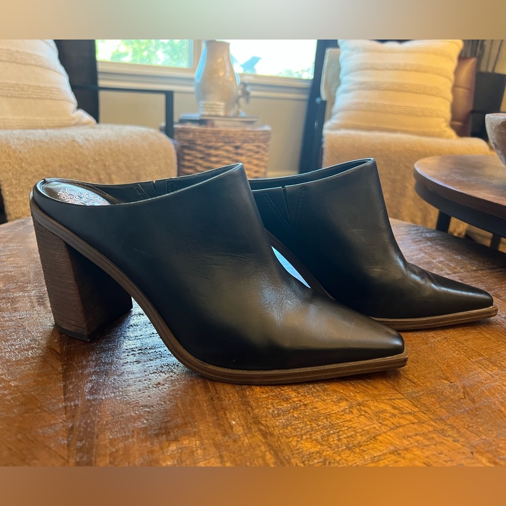 Vince Camuto Weeren Mule